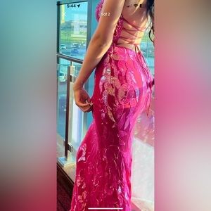Jovani prom dress size 4 worn once. Make an offer!!